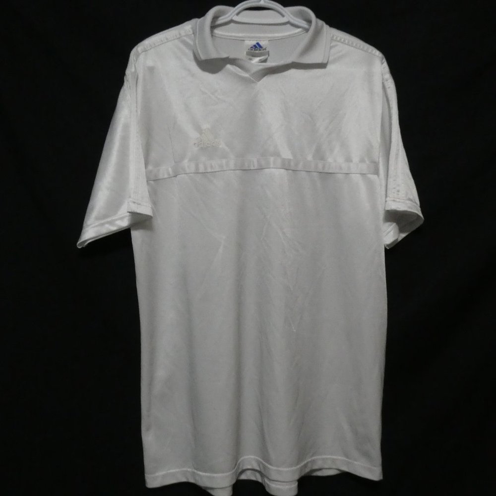 ADIDAS | large | Made In Canada | Vintage / Retro #12 Short Sleeve Athletic Top